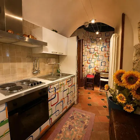 La Rocca Sospesa - Al Vicolo Ristretto Casa vacanze *